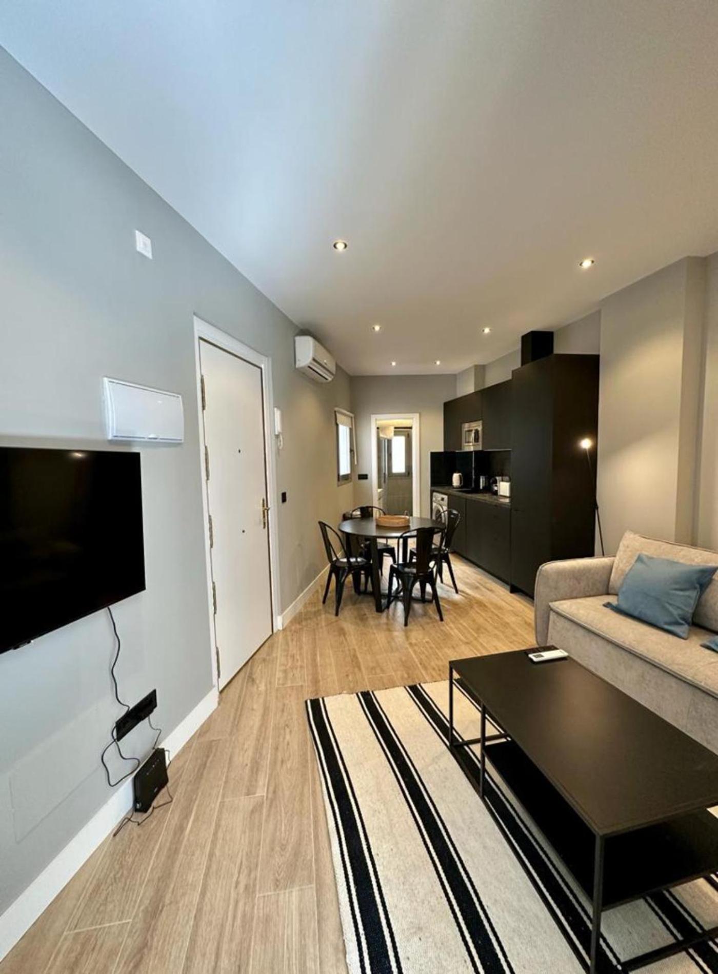 Central Apt De 2Hab Para 5Pax En Calle Silva E2 Madrid Bagian luar foto